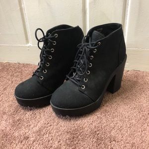 H&M chunky black lace up shoe/boots